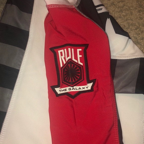 NWT Star Wars Storm Trooper Rashguard Size 7/8 - Picture 5 of 6